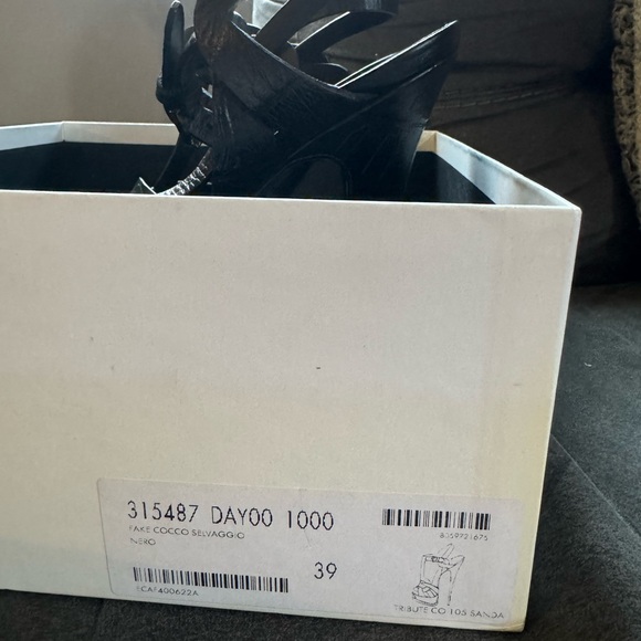 100% AUTHENTIC YSL - Picture 3 of 6